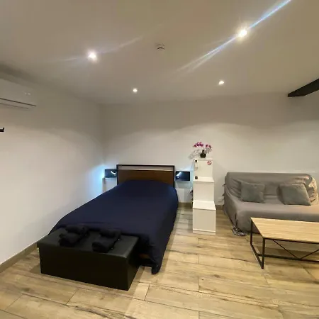 Fully Equipped Studio4 People 1 Bed And 1 Sofa Bed Muret