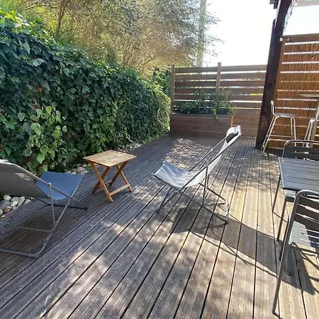 Fully Equipped Studio4 People 1 Bed And 1 Sofa Bed *